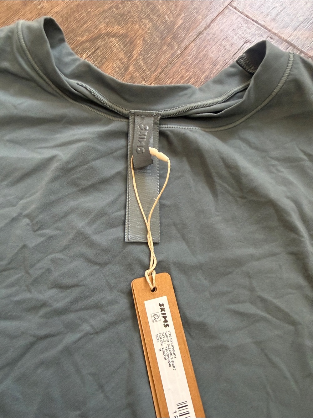 SKIMS Fits Everybody Short Sleeve T-Shirt Zircon Blue Gray Tee M - Picture 5 of 5